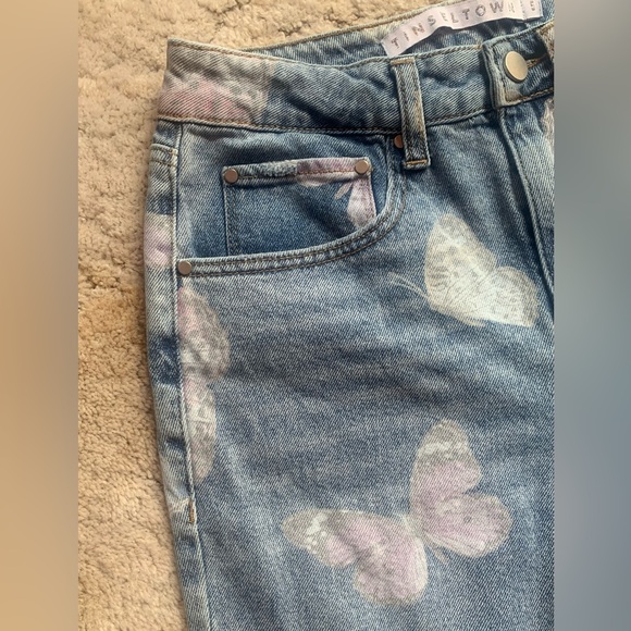 VGUC WOMENS/JUNIORS TINSELTOWN FLARED BUTTERFLY JEANS IN JUNIORS SIZE 5/WOMENS 4 - Picture 9 of 13